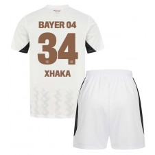 Bayer Leverkusen Granit Xhaka #34 Bortaställ Barn 2024-25 Korta ärmar (+ Korta byxor)